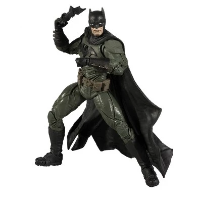 McFarlane Toys DC Comics Batman 7" Action Figure with Comic Book 10 McFarlane Toys DC Comics Batman 7" Action Figure with Comic Book - Image 8