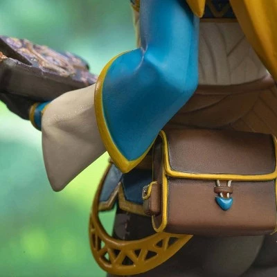 First 4 Figures The Legend of Zelda: Breath of the Wild - Zelda 10" PVC Statue Collector's Edition 11 First 4 Figures The Legend of Zelda: Breath of the Wild - Zelda 10" PVC Statue Collector's Edition - Image 9
